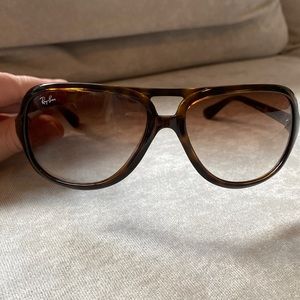 Ray ban rb4162 aviators